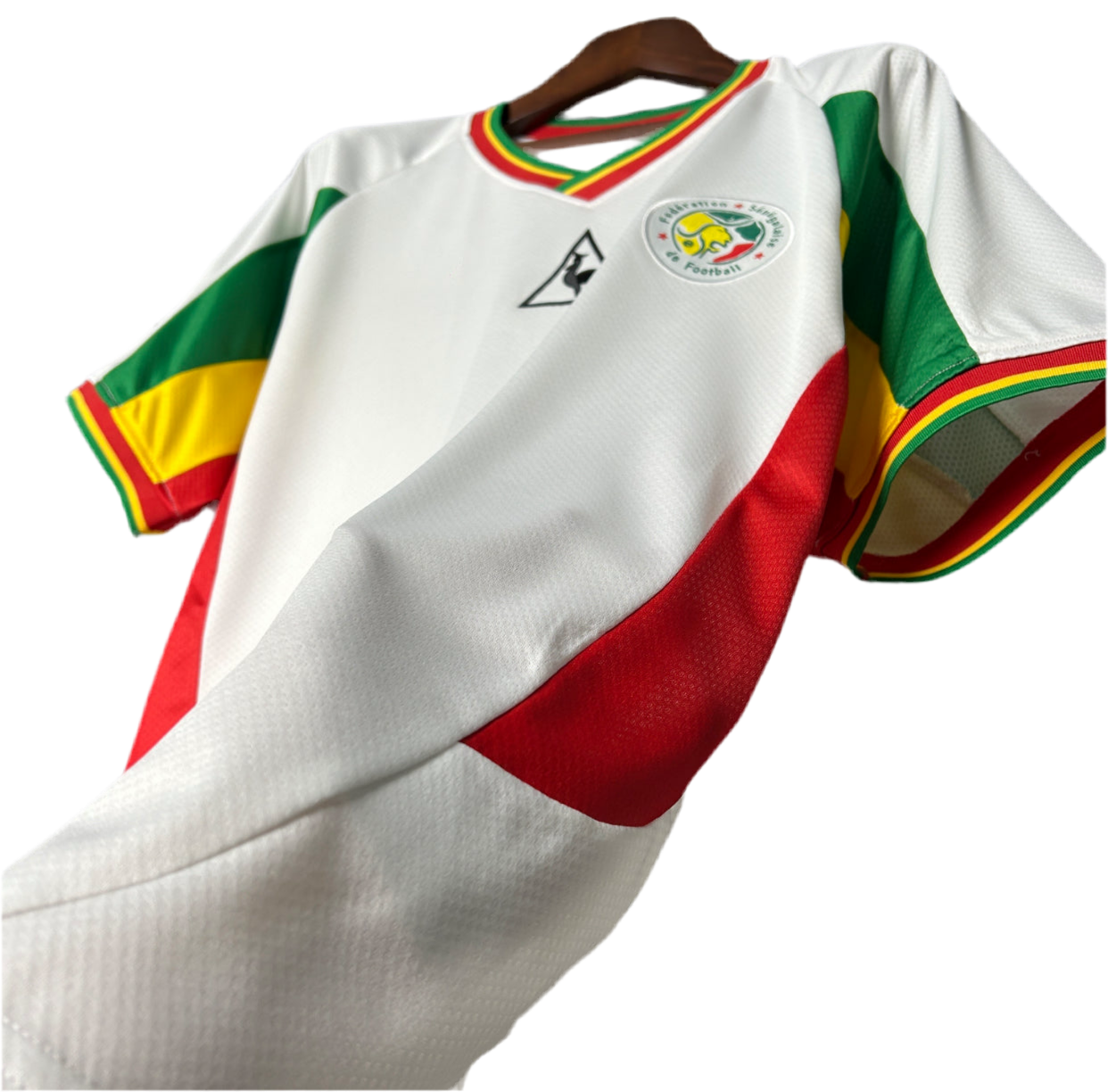 Maillot Rétro Sénégal 2002 – Blanc, Vert, Jaune & Rouge